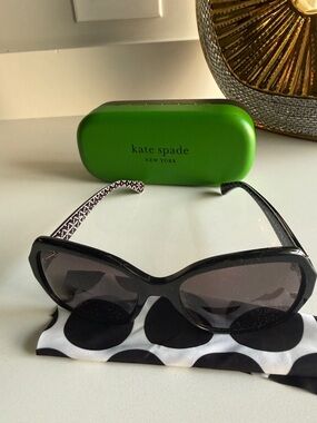 kate spade Black Cat-Eye Sunglasses with Green Hard Case